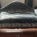 Kundenbild Velours-Tierfell - Leopard (Grau-Schwarz)