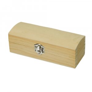Truhe aus unbehandeltem Holz Truhe aus unbehandeltem Holz