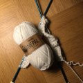 Kundenbild DROPS Nepal Uni Color Garn - 50 g - Natur (0100)