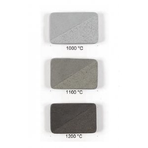 Steinzeugton Nr. 374, grau/schwarz mit schwarzem Schamotte-Einsatz - 10 kg Steinzeugton Nr. 374, grau/schwarz mit schwarzem Schamotte-Einsatz - 10 kg