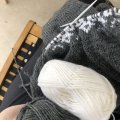 Kundenbild DROPS Karisma Mix Garn - 50 g - Mittelgrau (21)