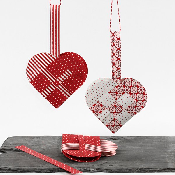 Bastelset - Geflochtene Herzen - rot/weißes Muster - 8-tlg Bastelset - Geflochtene Herzen - rot/weißes Muster - 8-tlg