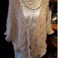 Kundenbild DROPS Alpaca Boucl� Mix Garn - 50 g - Hellbeige (2020)