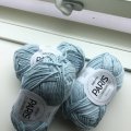 Kundenbild DROPS Paris Uni Color Garn - 50 g - Helles Eisblau (29)