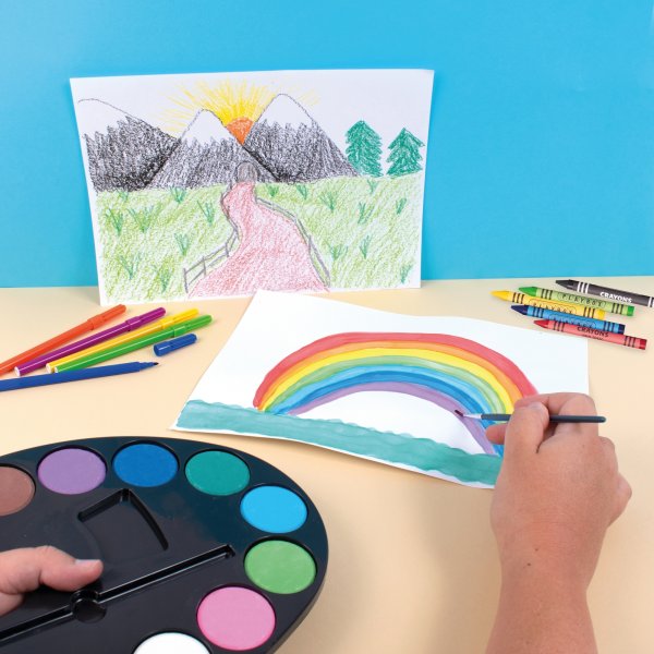 Palette mit Aquarellfarben 12 Farben Palette mit Aquarellfarben 12 Farben