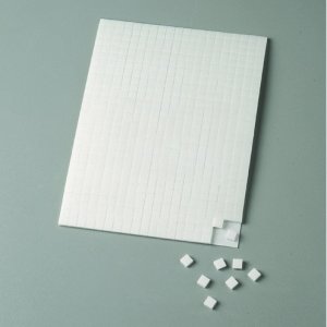 Klebepad 5 x 5 x 1 mm / 10 x 14 cm - weiß 560 Stk. beidseitig Klebepad 5 x 5 x 1 mm / 10 x 14 cm - weiß 560 Stk. beidseitig