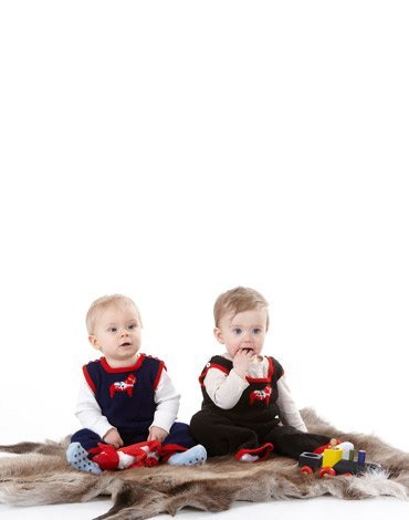 Strickmuster - Pullover, Strickjacke, Hose und Mütze mit Dala-Pferden Strickmuster - Pullover, Strickjacke, Hose und Mütze mit Dala-Pferden