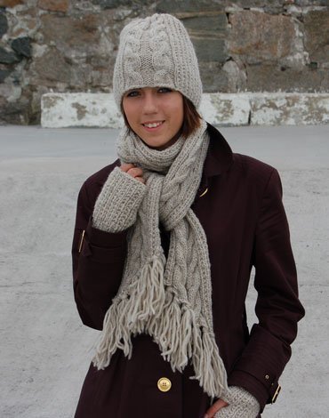 Strickanleitung - Mütze, Schal, Bein- und Pulswärmer Strickanleitung - Mütze, Schal, Bein- und Pulswärmer