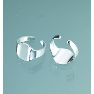 Ring glänzend - versilbert 1 Stk. Ring glänzend - versilbert 1 Stk.