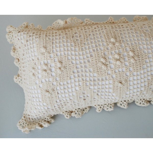 Häkelanleitungen - Spitzenhäkelkissen Häkelanleitungen - Spitzenhäkelkissen