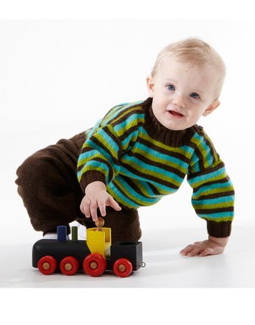 Strickmuster - Gestreifter Pullover, Hose und Mütze Strickmuster - Gestreifter Pullover, Hose und Mütze